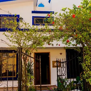 Casa Kimaya Pensión