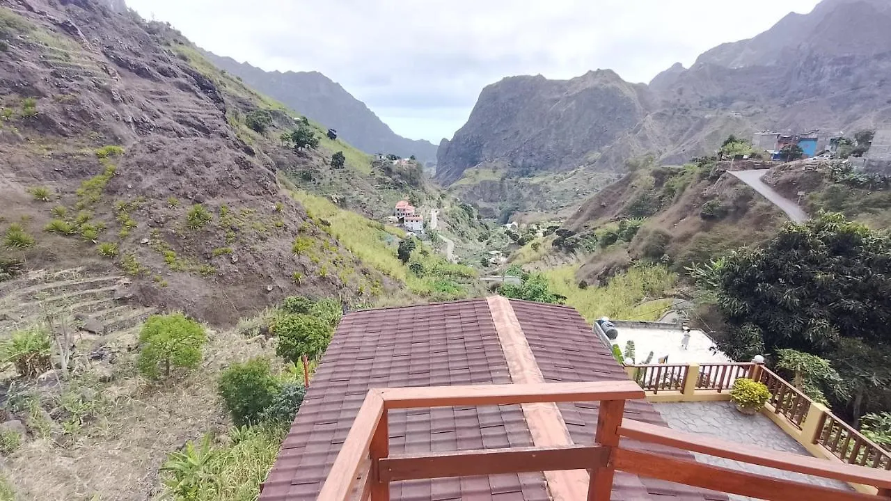 Casa Cavoquinho Acomodação com café da manhã Paul Alojamento de Acomodação e Pequeno-almoço